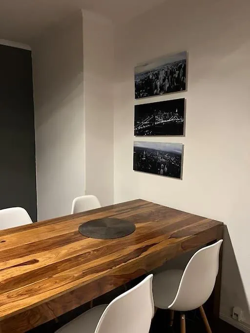 Geraeumige, Helle 3 Zimmer Fewo Bremen
